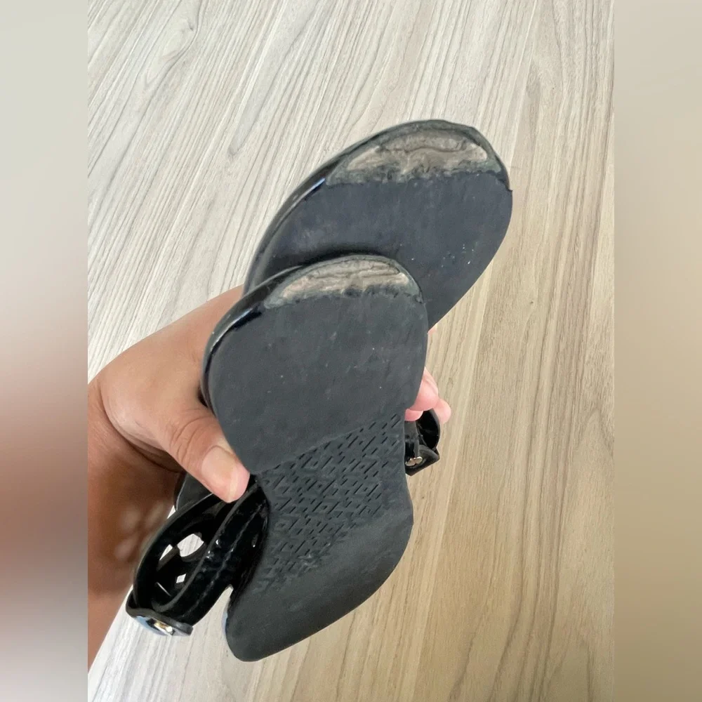 Tory Burch Glossy Black Sandals - Picture 5 of 10